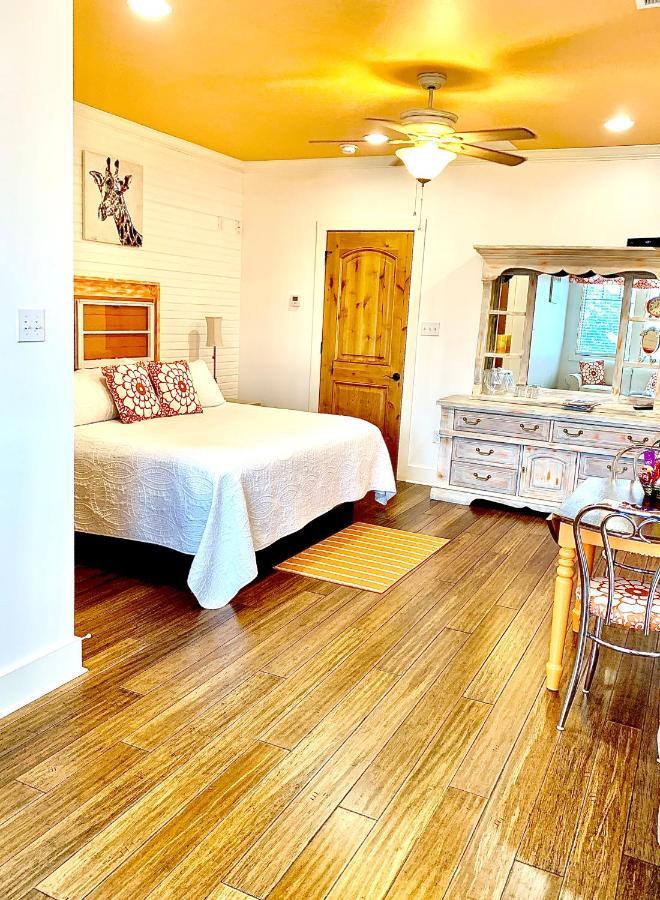 De La Bleau B&B 曼德维尔 外观 照片